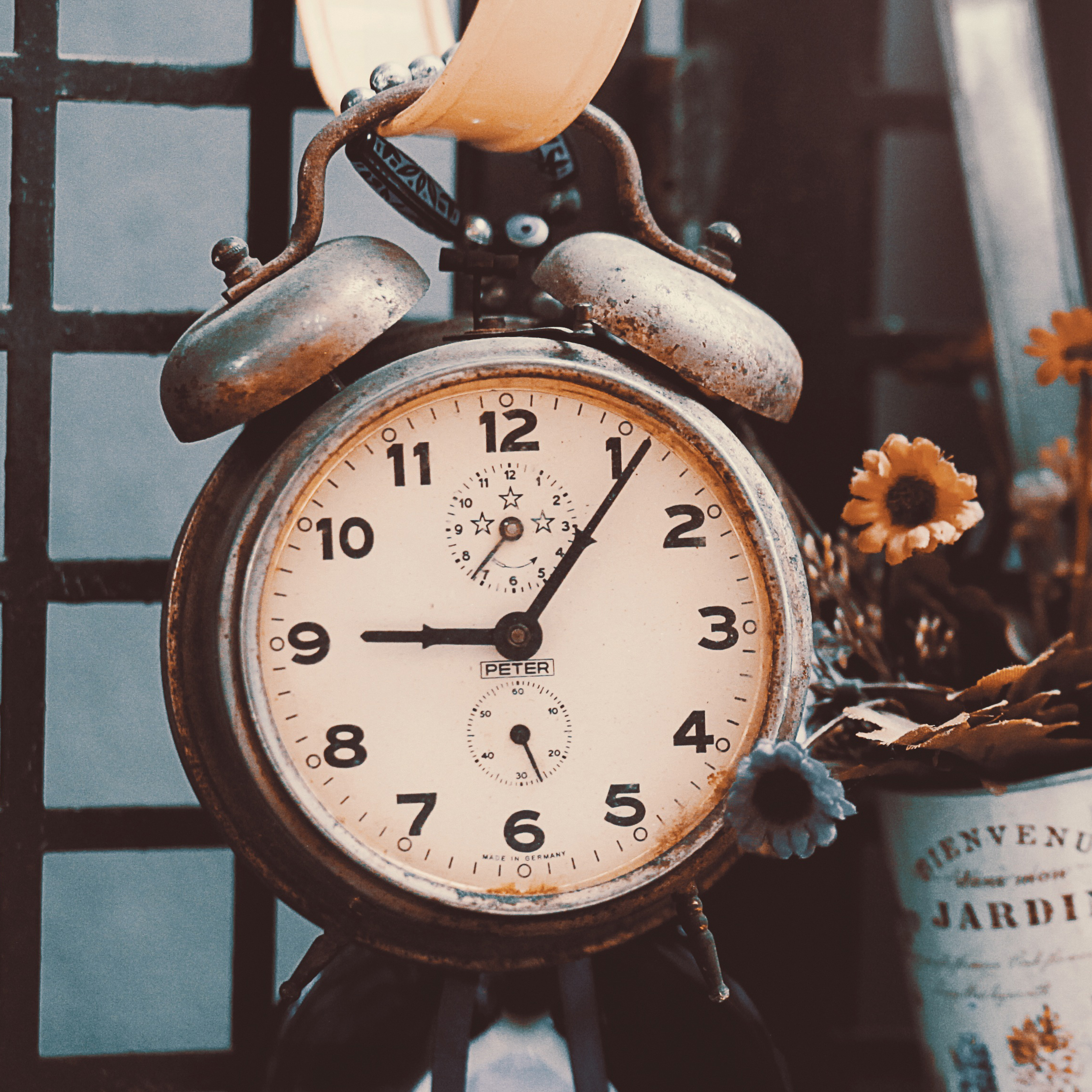 1 1 alarm clock 04