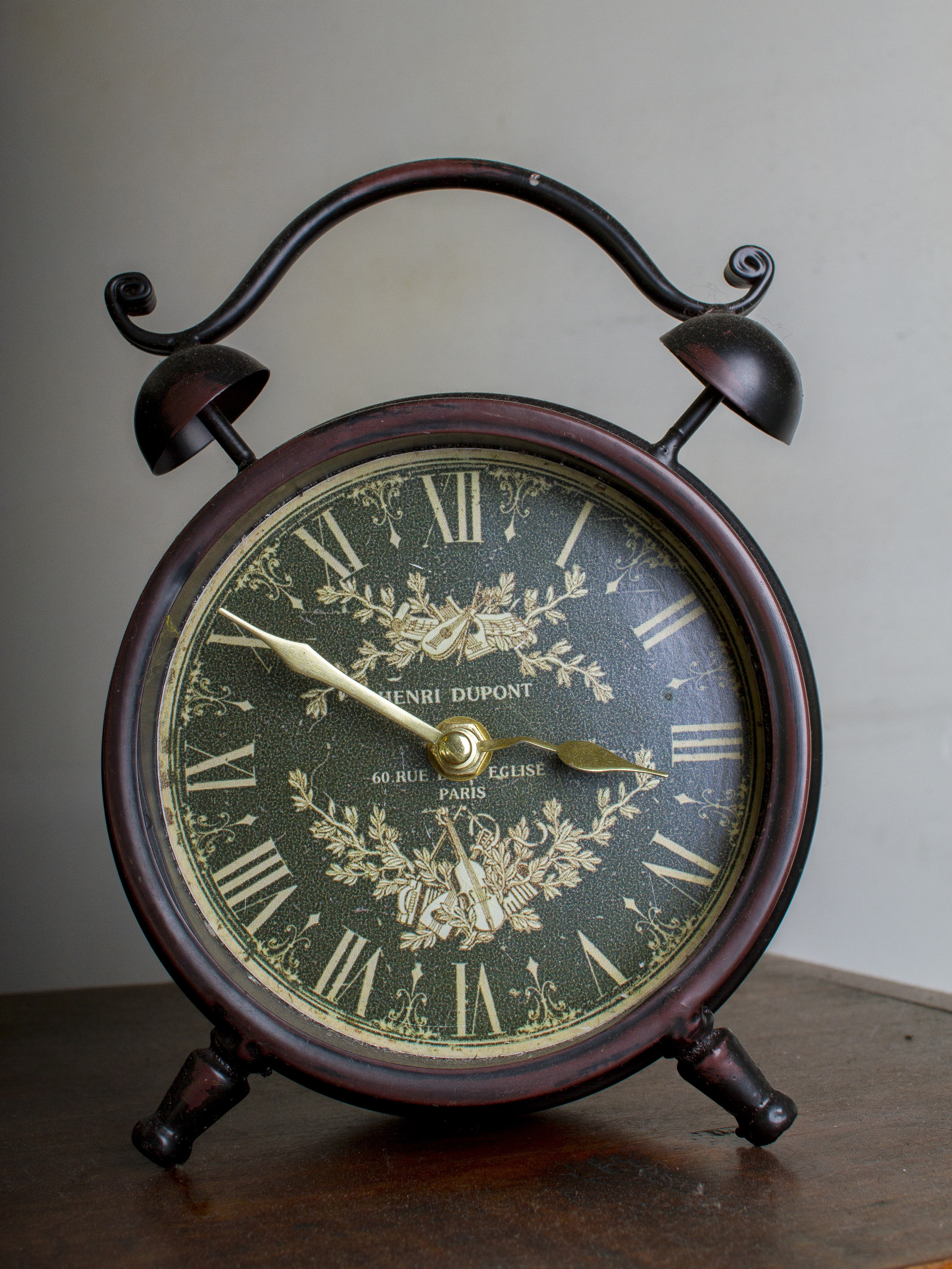 3 4 alarm clock 06
